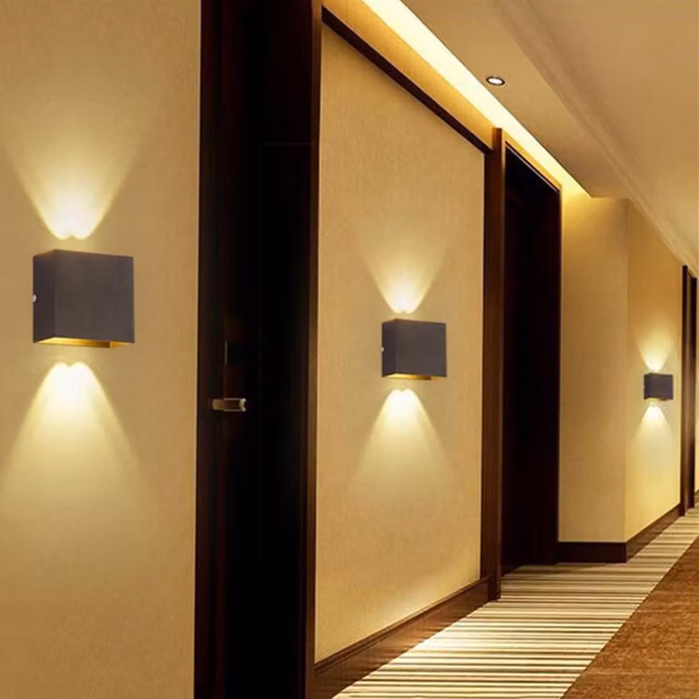 Applique LED, illuminazione moderna per corridoio, 6 W, 6500 K, montaggio verso l'alto e verso il basso, applique bianco freddo per soggiorno, camera da letto, corridoio, ingresso
