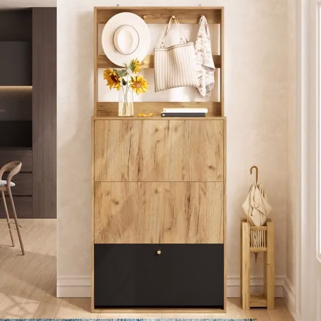 Scarpiera moderna da parete con vani ribaltabili e ripiani interni, finitura opaca nero e beige, L: 75 cm, P: 24 cm, H: 180 cm