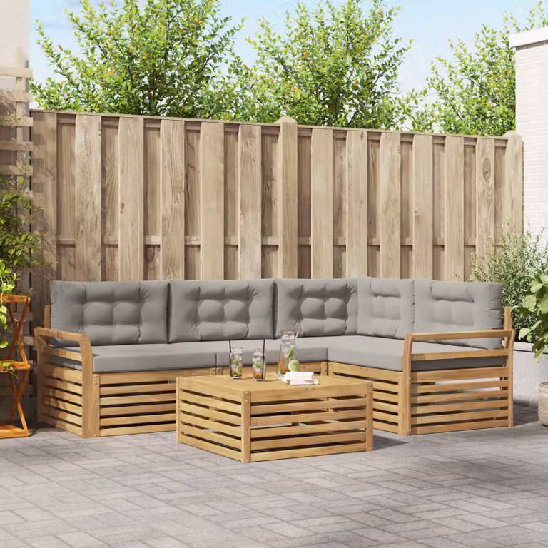Set di divani da esterno vidaXL 5 pezzi in legno di acacia con tavolo da caffè, composizione a L con cuscini, colori bianco, grigio e marrone