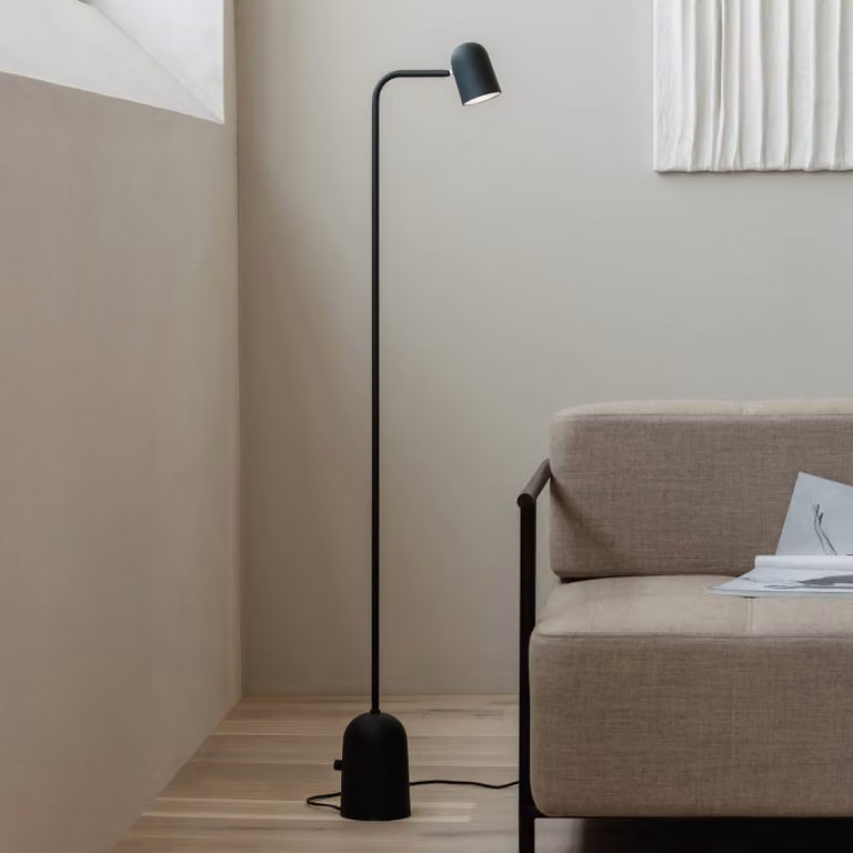Northern Lampada da terra di design Buddy floor, dimmerabile, Nero, Soggiorno / Sala da pranzo, Metallo, Scandinavo, Lampada da terra