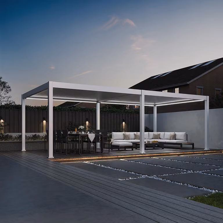 Pergola elettrica Weide E-Deluxe Plus interamente in alluminio, 4x8 m, con tetto a lamelle bianco