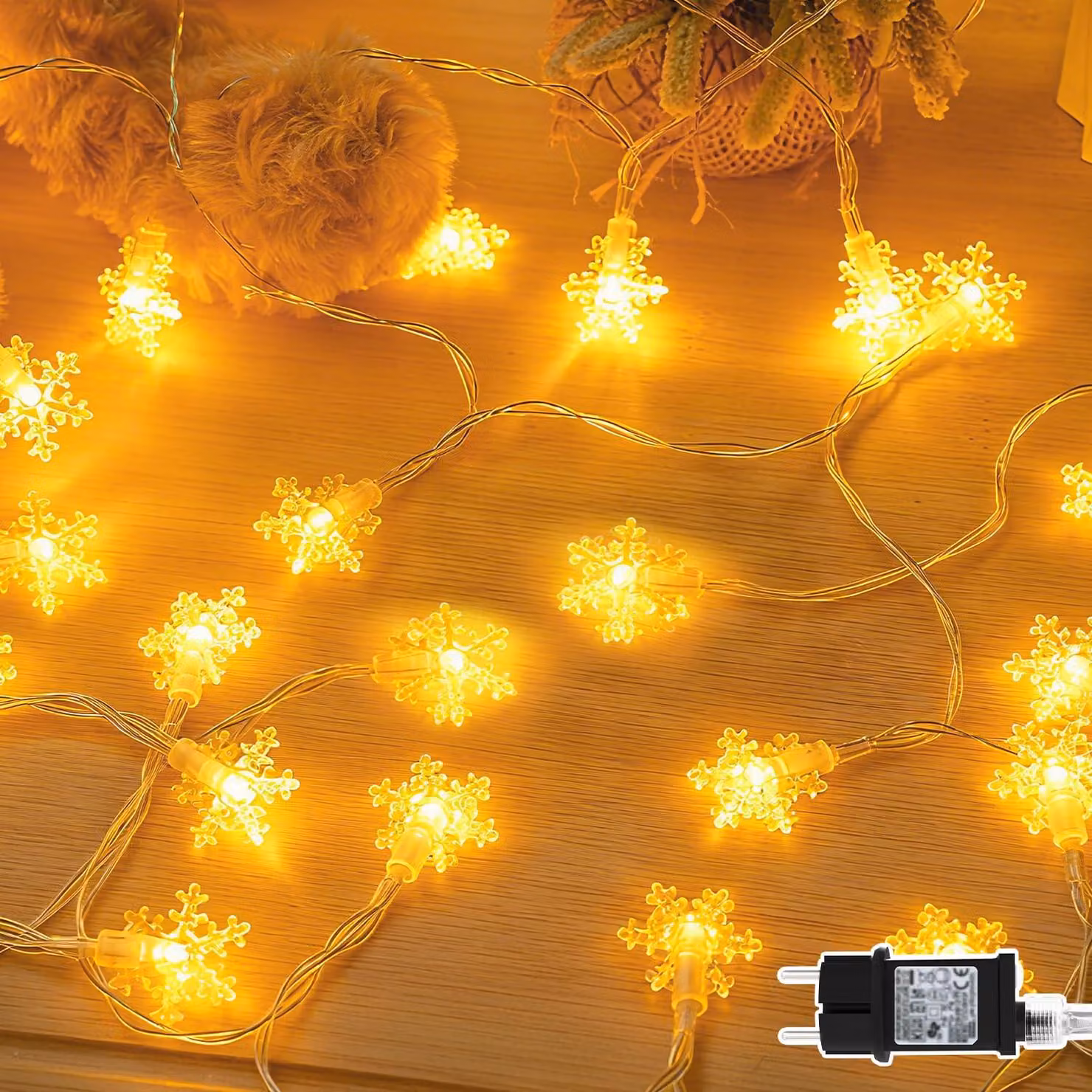 Catena luminosa da 15 metri, 100 LED, luce bianco caldo, decorazioni a forma di fiocchi di neve, timer, grado di protezione IP65
