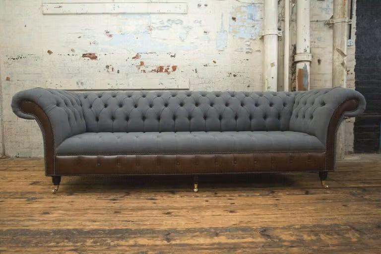 Sofa Vier Sitzer Couch Chesterfield Polster Sitz Garnitur Leder Grau
