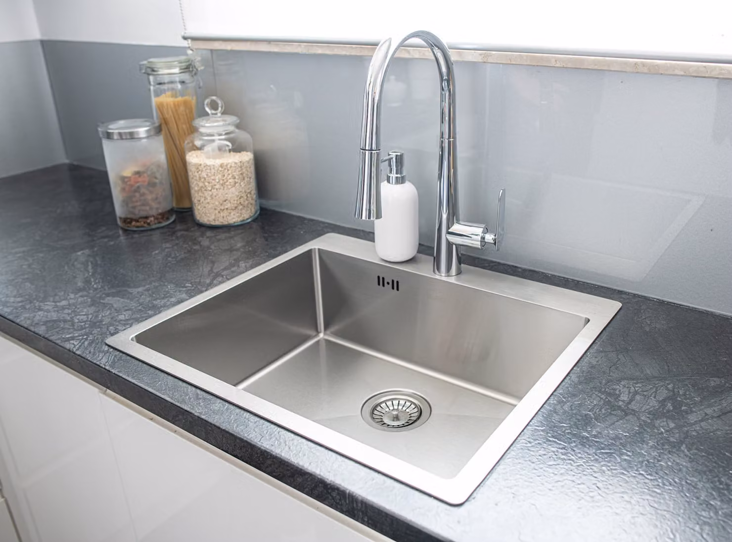 Lavello di design in acciaio inox 1 vasca in acciaio inox