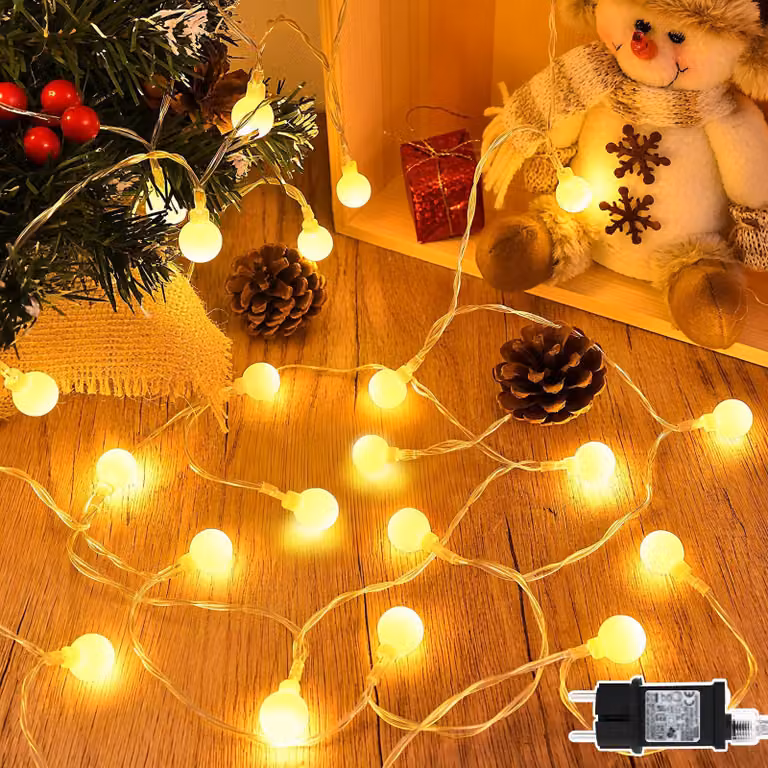 Catena luminosa da 15 metri, con 100 LED, luce bianco caldo, timer, grado di protezione IP65, adatta per uso esterno