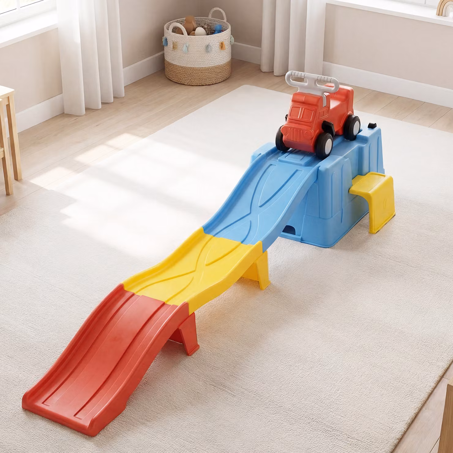 Macchina cavalcabile Costway con scivolo e vano portaoggetti per bambini, ideale per interno ed esterno, Blu
