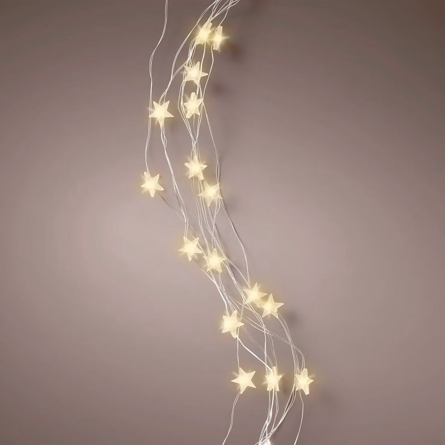 3.06 fascio di luci fiabesche con stelle - 64 LED / 90 cm - batteria / timer per uso interno