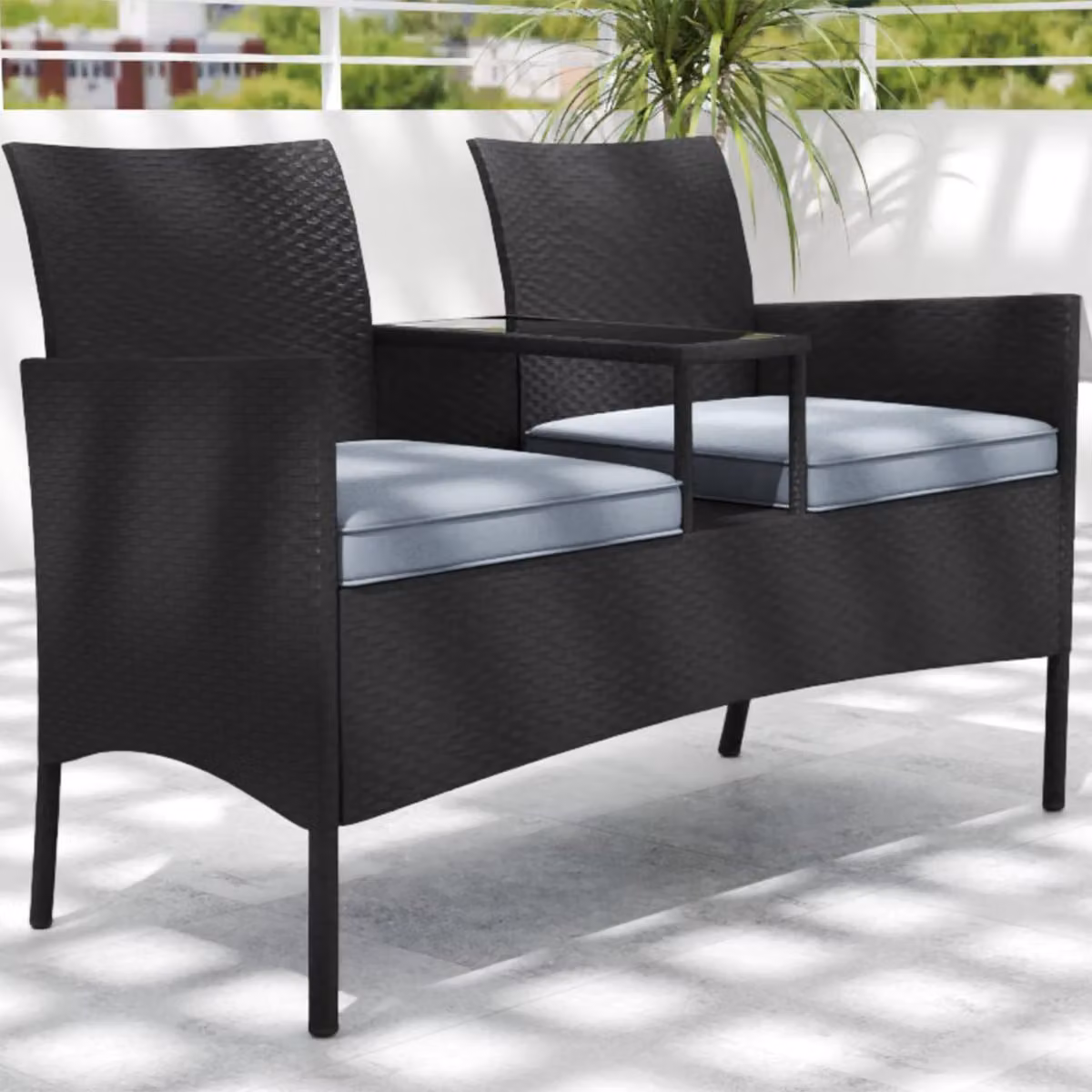 Divano da esterno Costway in rattan nero con tavolino integrato in vetro temperato e cuscini per 2 persone