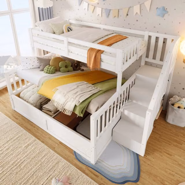 Letto a castello Mivray in legno e MDF bianco con vano contenitore a sollevamento e scala contenitore, misure L/P/H: 253 x 146,5 x 150 cm e 90 x 200 cm