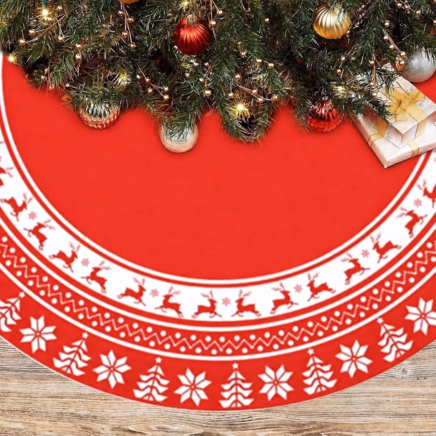 Copri albero di Natale rotondo, diametro 120 cm, rosso con decorazioni a fiocchi di neve e renne, ideale per le decorazioni natalizie