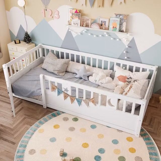 Letto per bambini Mivray in legno bianco con decorazioni luna e stelle, L/P/H: 90 x 190 x 55 cm