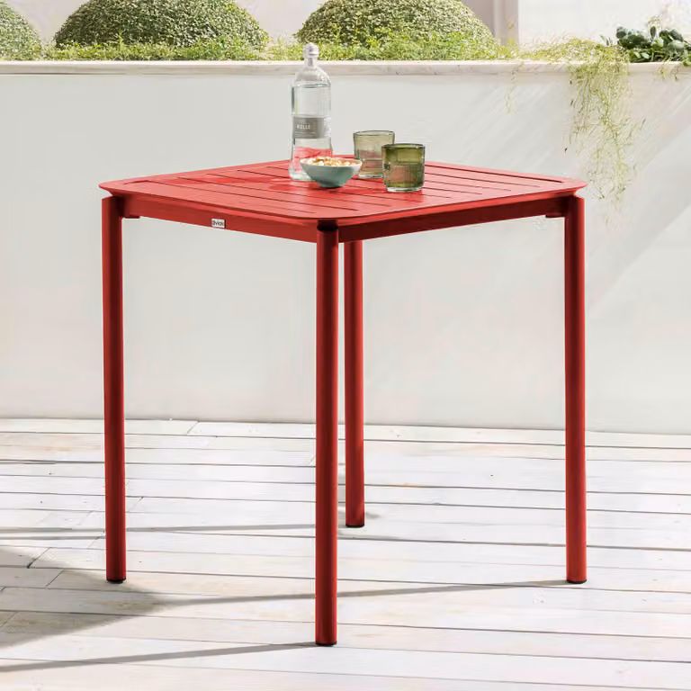 Tavolo da terrazza quadrato (70x70 cm) rosso scuro - Oviala Almada