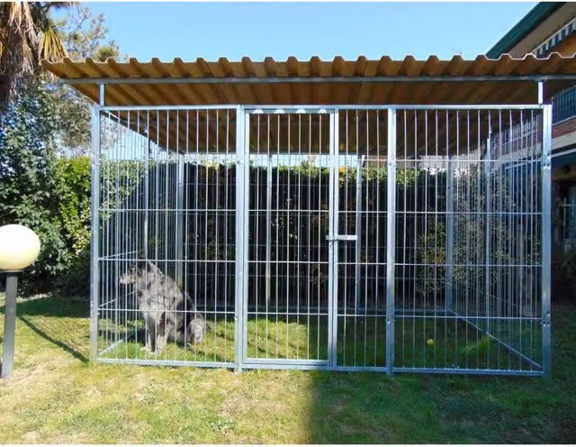 Box per cani da esterno coperto SIDERBOX in acciaio zincato a caldo colore argento L: 300 cm, P: 200 cm, H: 180 cm