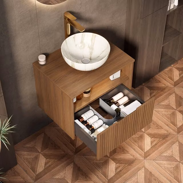 Mobile bagno sospeso con lavabo in ceramica, cassetto, ripiano aperto e luce LED con sensore