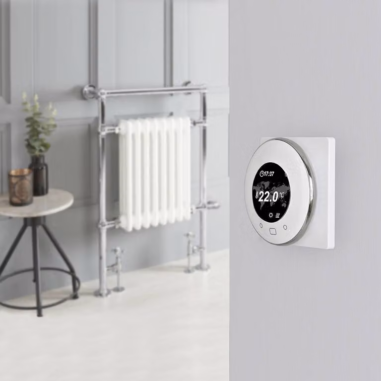 Scaldalviette Misto Tradizionale Bianco – 930mm x 620mm –  Con Termostato Wi-Fi e Copri Cavo