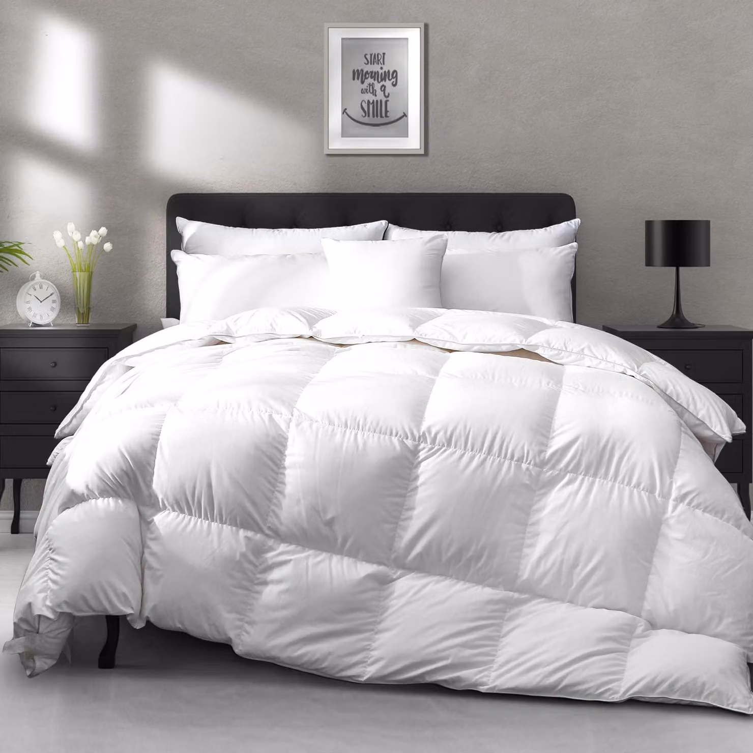 Piumino leggero matrimoniale, dimensioni 228x228 cm, traspirante, con imbottitura di 750 fill power, colore bianco