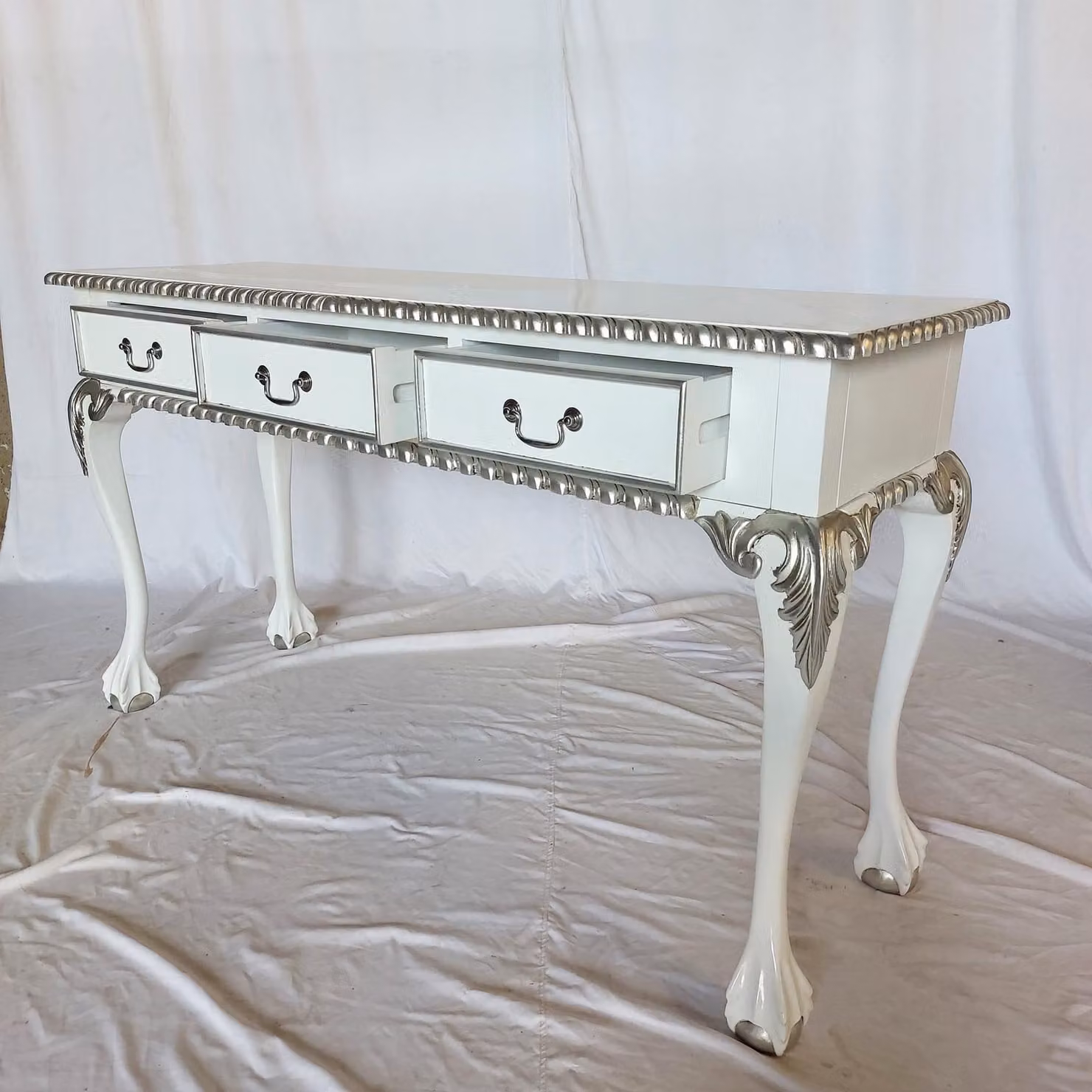 Antico segretario barocco Louis Seize larghezza 135cm colore: bianco con argento