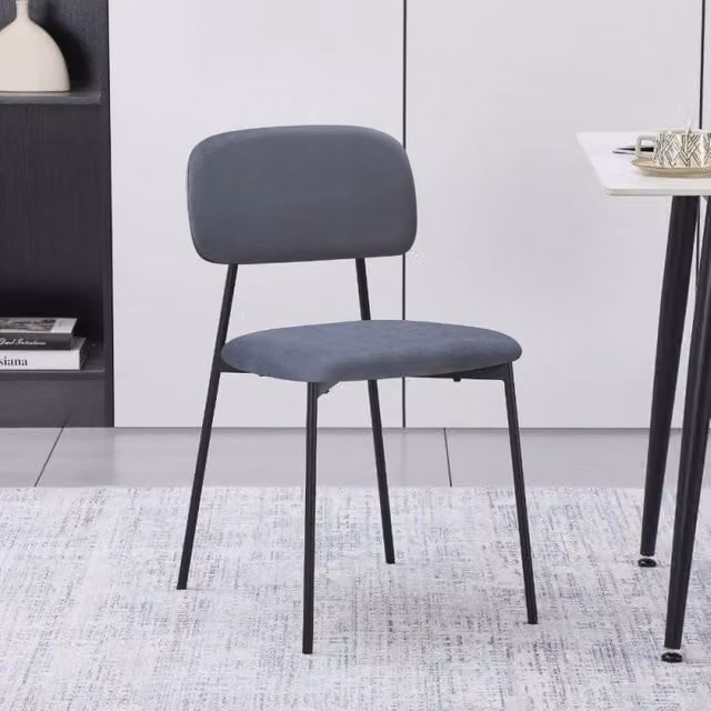 Set di 4 sedie Shen in velluto grigio con struttura in metallo nero per cucina e soggiorno – 1