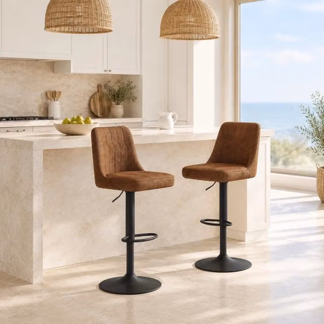 Set di 2 sgabelli da bar FOLYNA regolabili in altezza con schienale in tessuto marrone e struttura in metallo nero girevoli a 360°