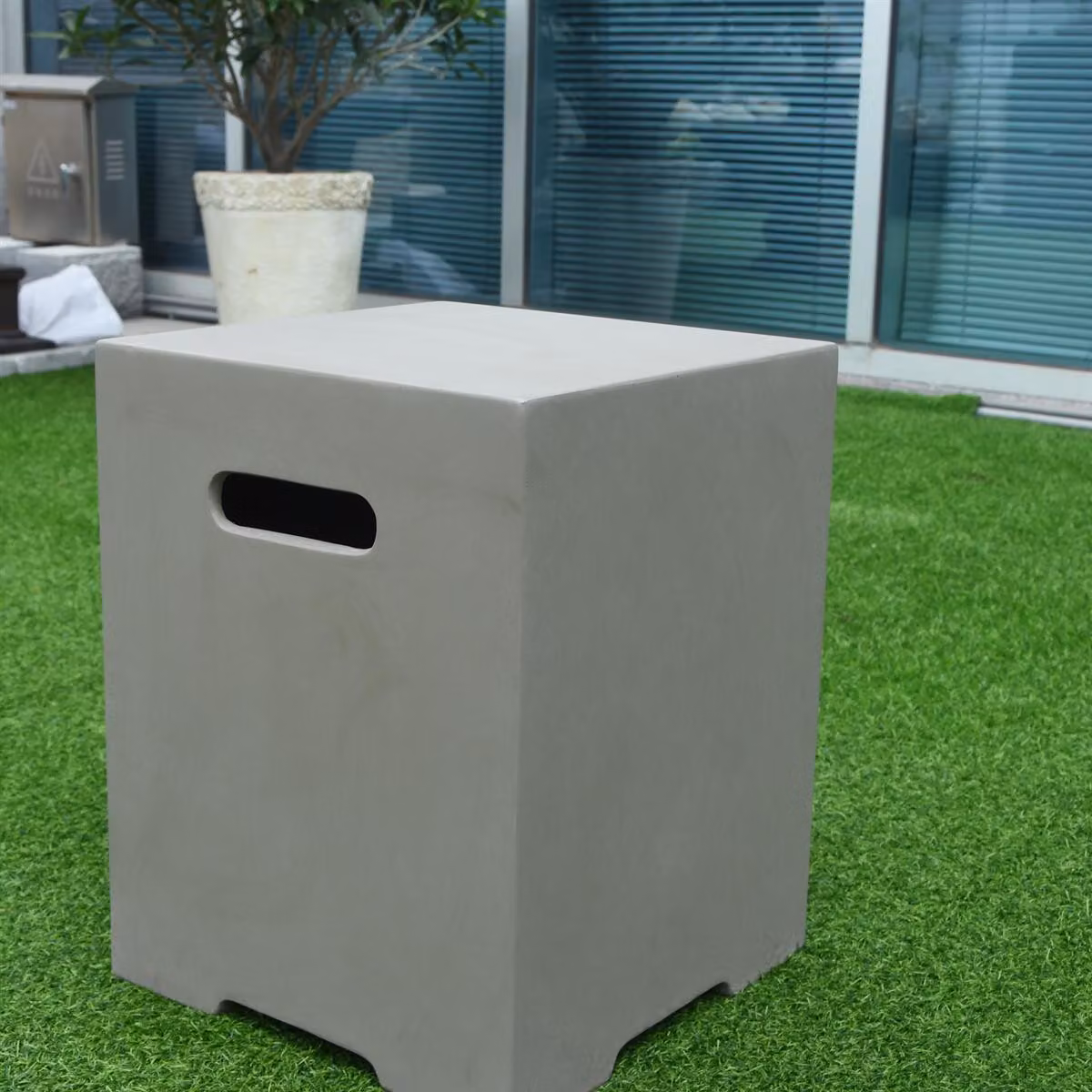 MODENO Abdeckung für 5kg Gasflasche Beton-Optik Hell ca. 40x40x51cm