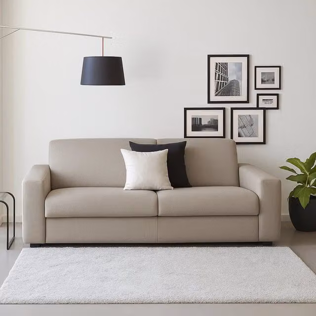 Divano a 2 posti Cianite di Talamo Italia, modello moderno in tessuto beige con braccioli slim, L: 180 cm, H: 90 cm, P: 95 cm – 1