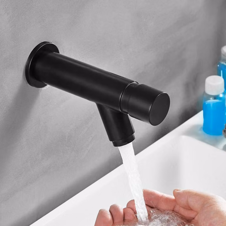 Miscelatore per lavabo, solo acqua fredda, colore nero, da montare a parete, con pulsante, in acciaio inossidabile 304, attacco G1/2