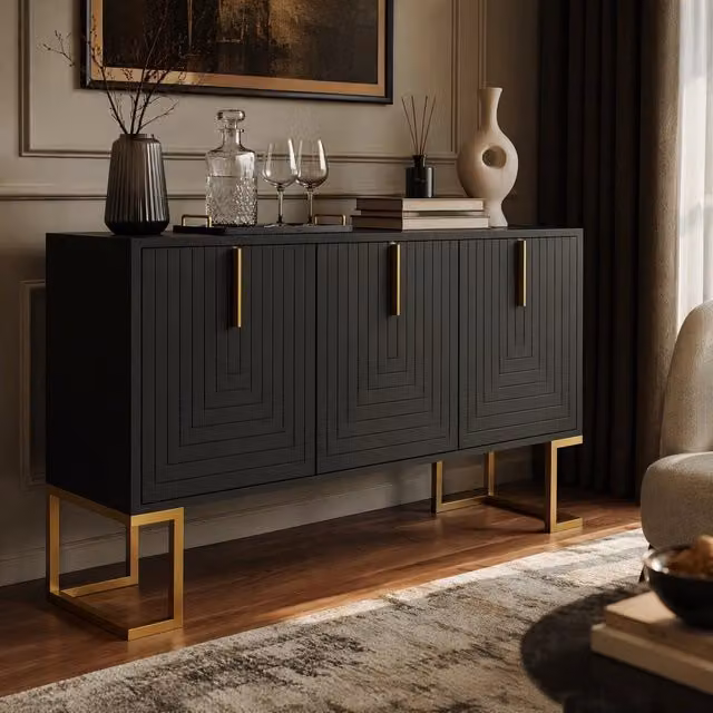 Credenza 3 ante con ripiani regolabili; struttura in MDF e base in metallo; nera