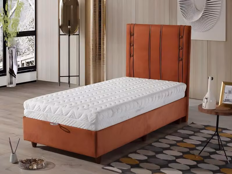 Elegantes Bettgestell mit Holzstruktur Skandinavisches Design für Komfort