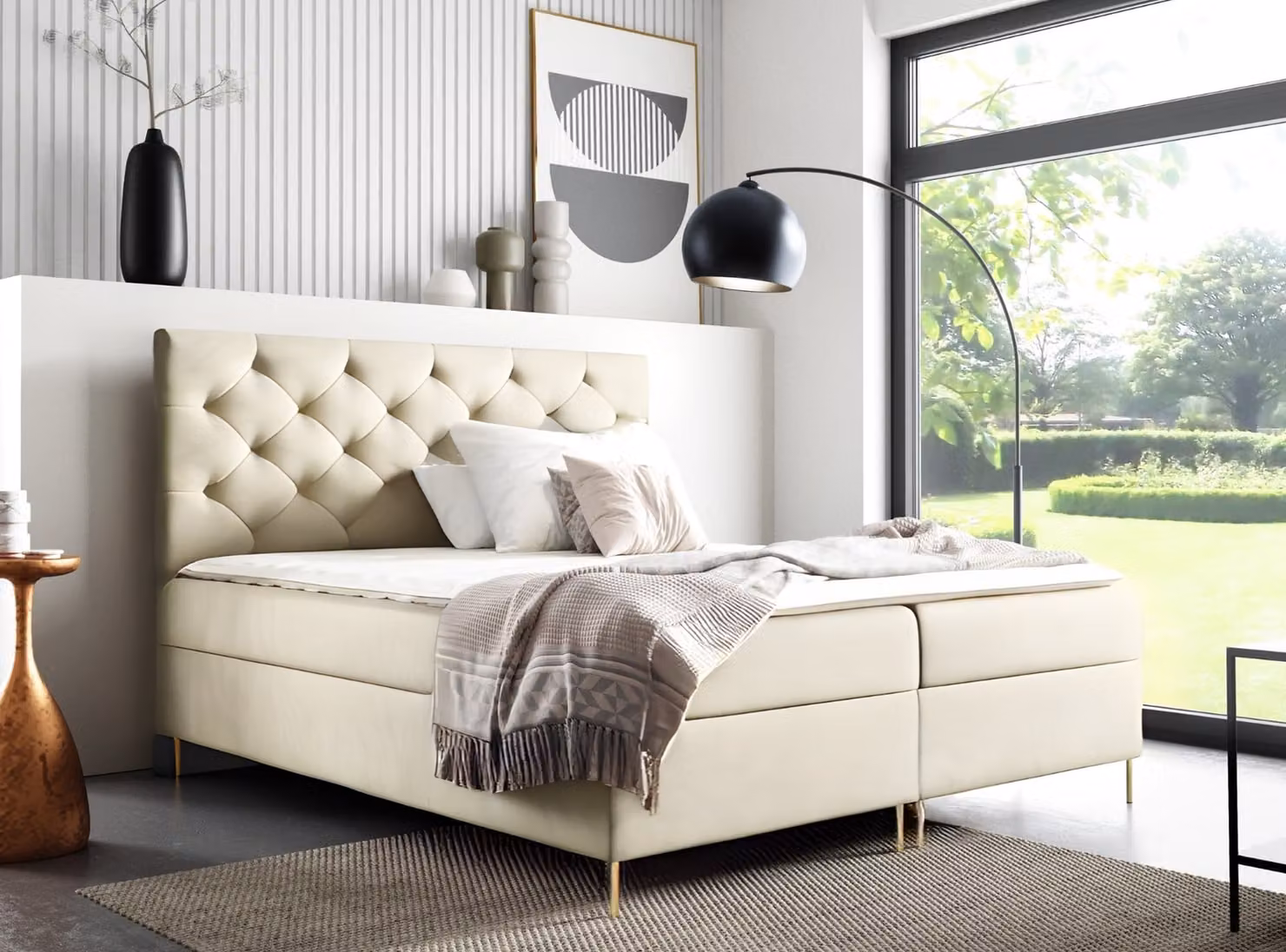 Letto GUTTO con materassi a molle LIDIA 140 x 200cm 2x box contenitore TOPPER 5cm Free beige velour gambe alte dorate