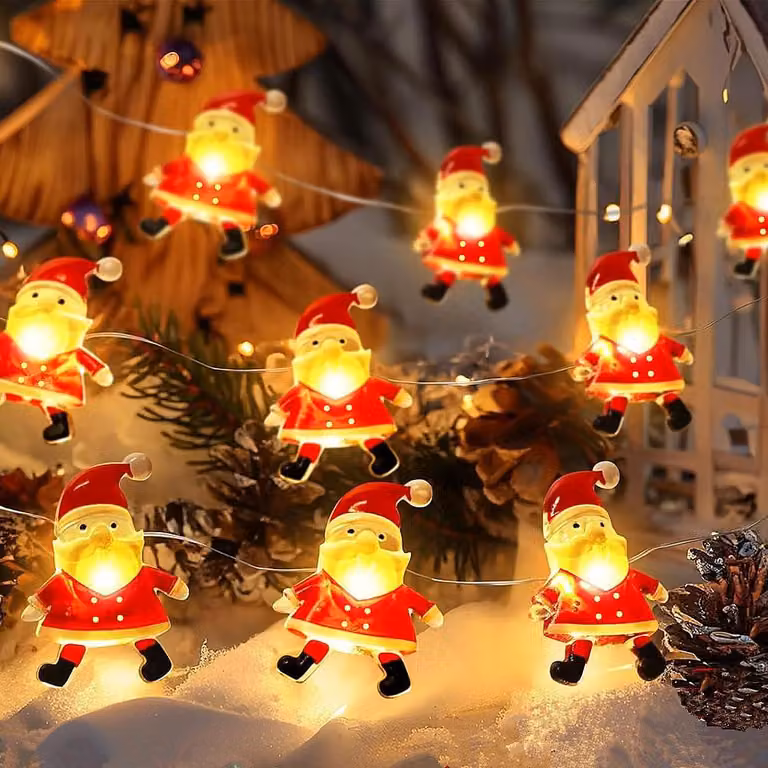 Catena luminosa a LED con 30 figure di Babbo Natale, lunghezza 3 metri, alimentata a batteria