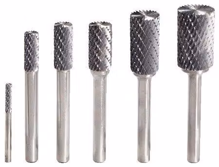 Utensile di fresatura cilindrico con dentatura a stella, forma A, 8 mm