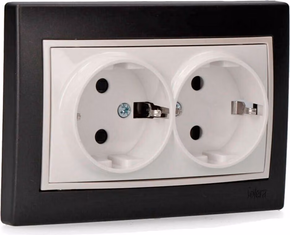 SOLERA 42938 Presa fissa bipolare doppia 2P+T 16A Nero S.Europa, 50 W, 250 V, Neutro