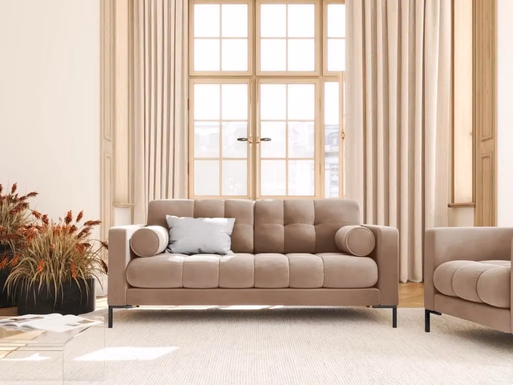 Divano Bali a 2 posti Cosmopolitan Design in velluto beige con struttura in metallo e cuscini inclusi – 2