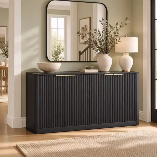 Credenza nera in MDF con 4 ante e vani portaoggetti interni