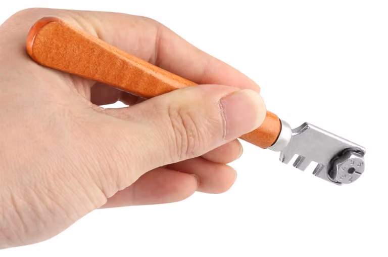 Tagliavetro Zeswielige da 130 mm, con manico in legno, per vetri spessi