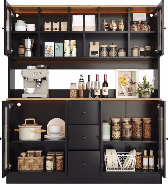 Credenza alta con 6 ante in acrilico e 3 cassetti; 150 x 40 x 173 cm; mobile dispensa cucina con LED RGB nero e legno naturale