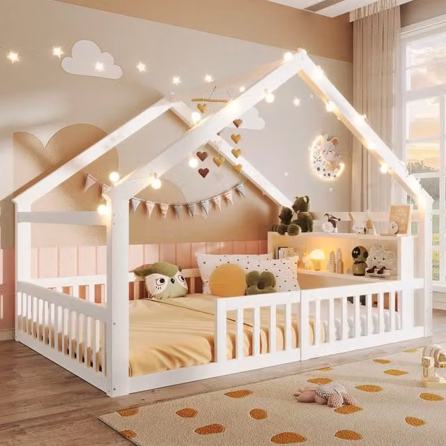 Letto Bambini a Casetta con LED ¨C Xylo ¨C Pino Bianco, 140x190 cm, senza Materasso
