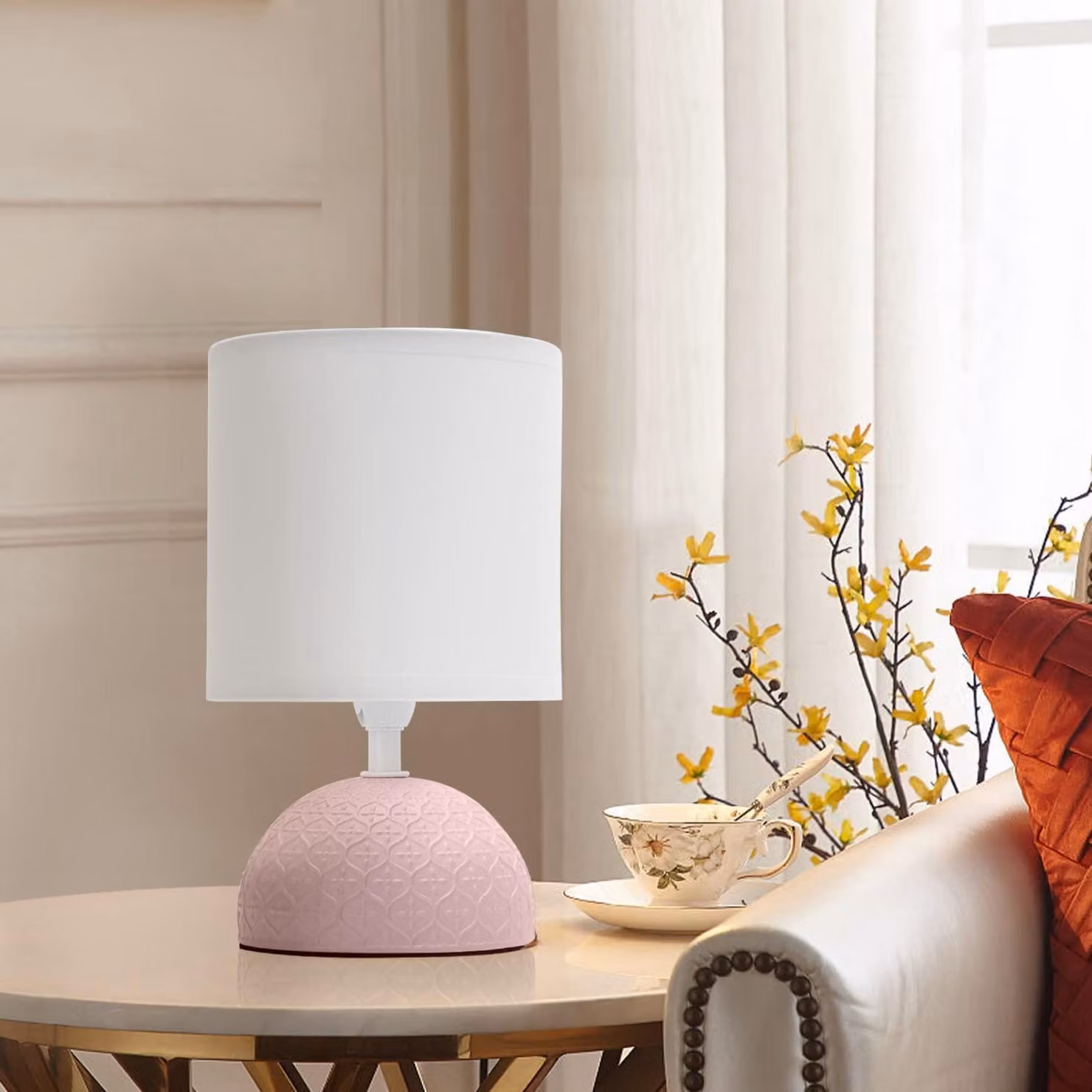 Lampada da tavolo Aigostar in Vetroceramica, lampada da comodino con base semi-ovale, paralume in tessuto, attacco E14, interruttore a filo, ideale per camera da letto, soggiorno, corridoio - altezza 24 cm (rosa)
