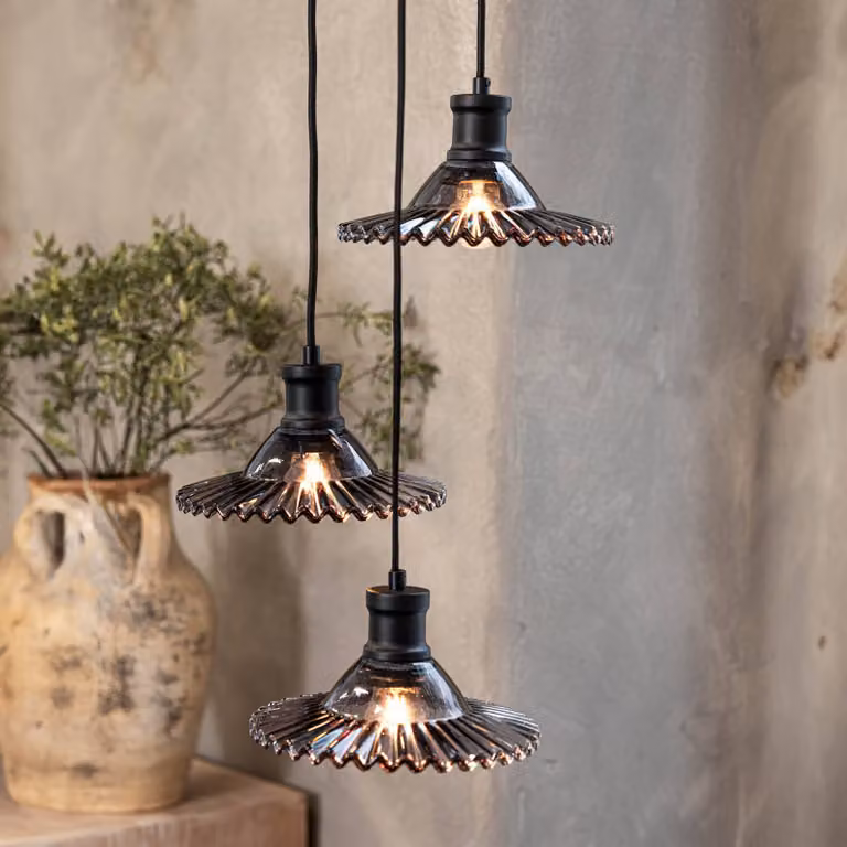 Markslöjd Lampada a sospensione in vetro Novia, dimmerabile, Alluminio / Grigio / Zincato, Soggiorno / Sala da pranzo, Vetro, Lampada a sospensione
