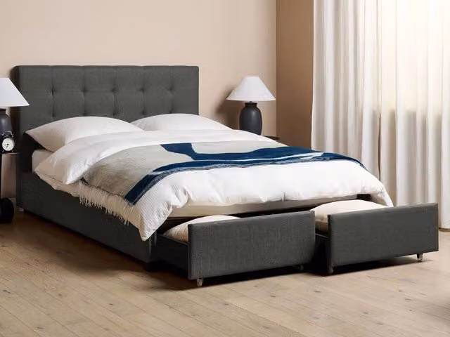 Letto contenitore matrimoniale Beliani imbottito in tessuto grigio con cassetti e rete a doghe L/P/H: 140 x 200 x 153 cm