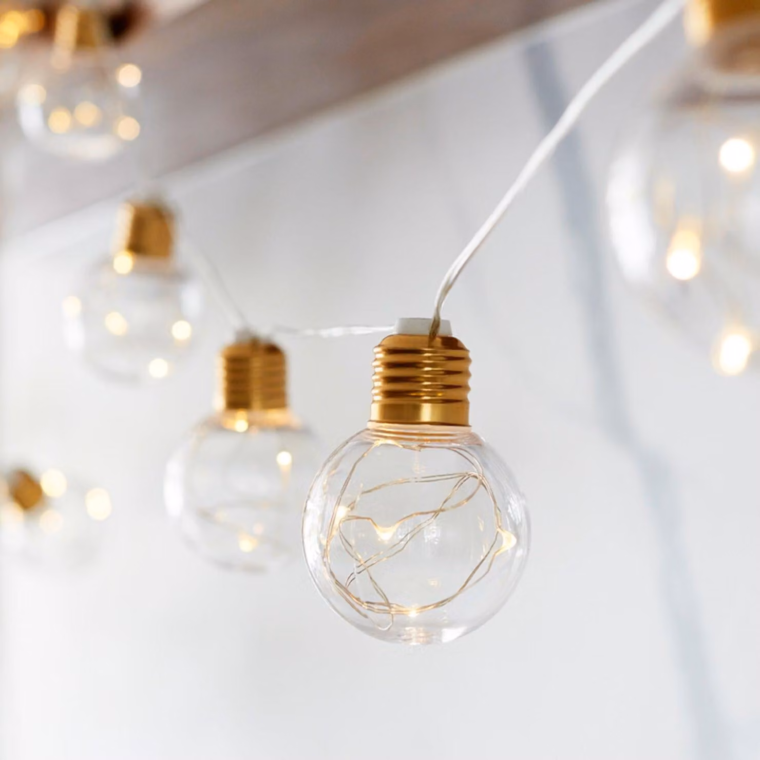 Catena luminosa a LED per decorazioni, 10 lampadine, luce bianco caldo, con timer, lunghezza 2,75 metri