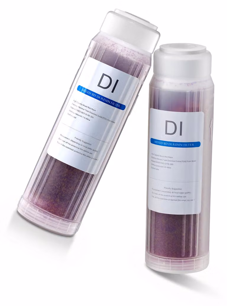 SucceBuy, sistema di purificazione dell'acqua a due stadi per autolavaggi, con filtri di ricambio. Doppie cartucce di resina DI che cambiano colore, da 0,5 litri, per autolavaggi. Confezione di ricambio da 25,1 cm per sistema di purificazione dell'acqua