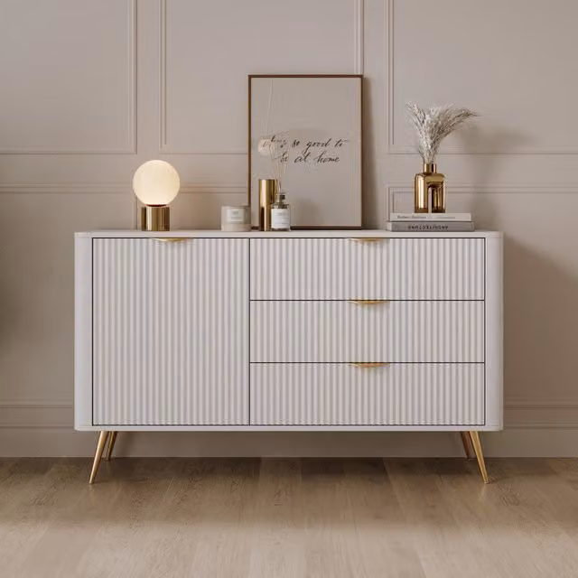 Madia Halilomo DMORA con 3 cassetti, colore bianco e oro, L: 138 cm, P: 38 cm, H: 81 cm – 1
