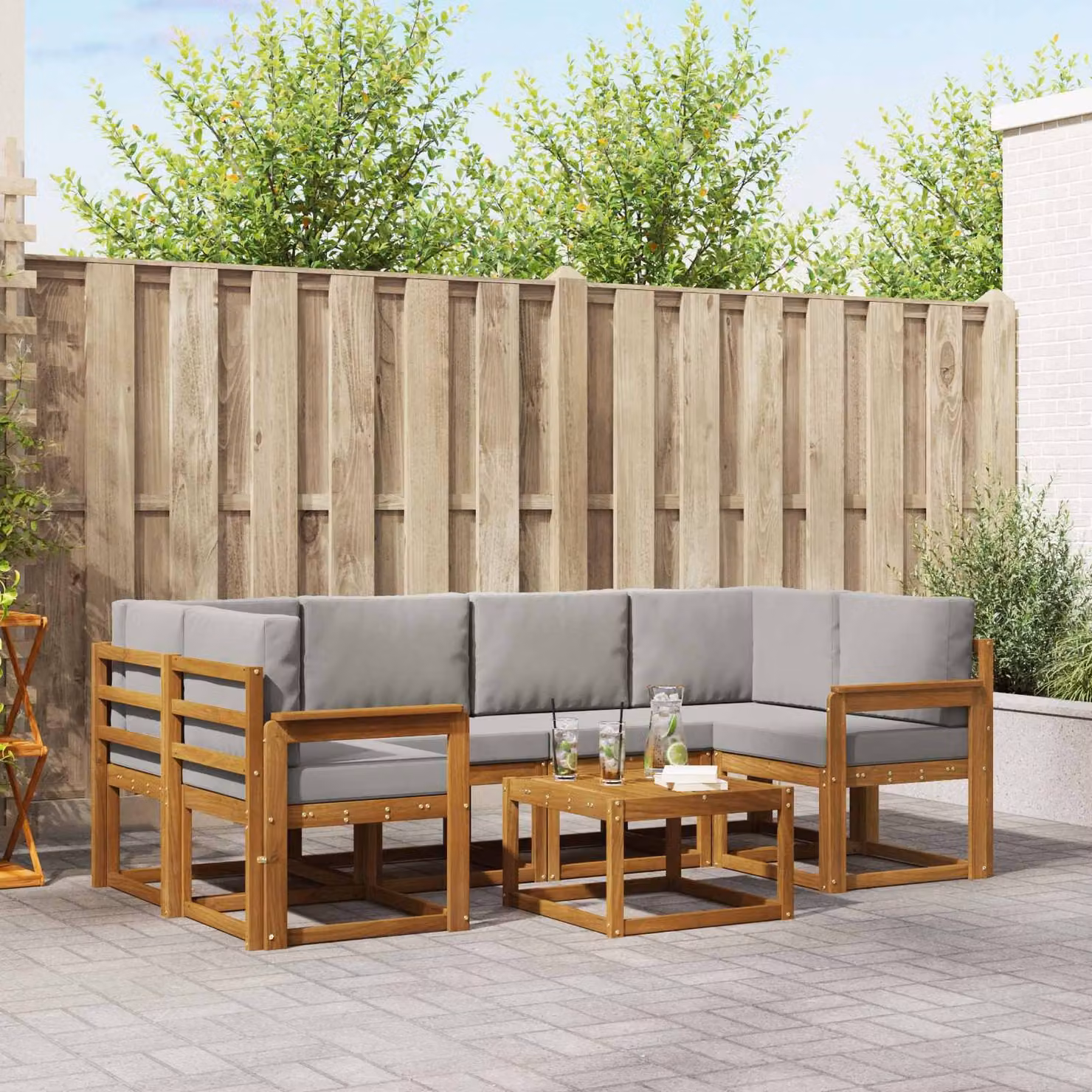 vidaXL Set di divani da esterno 7 pz in legno di acacia con cuscini Grigio e Marrone