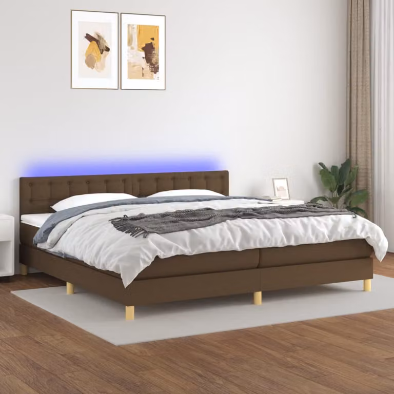 The Living Store Letto a molle con materasso e LED in tessuto marrone scuro 200x200 cm