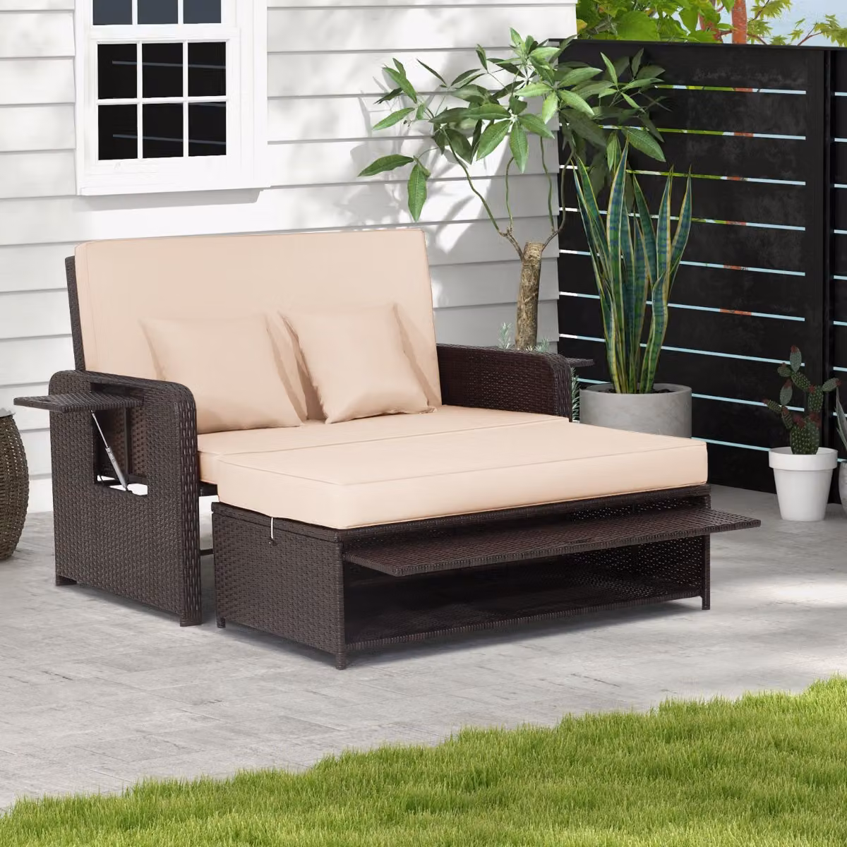 Set divano da giardino a 2 posti Costway in rattan con panca poggiapiedi e schienale regolabile, colore beige
