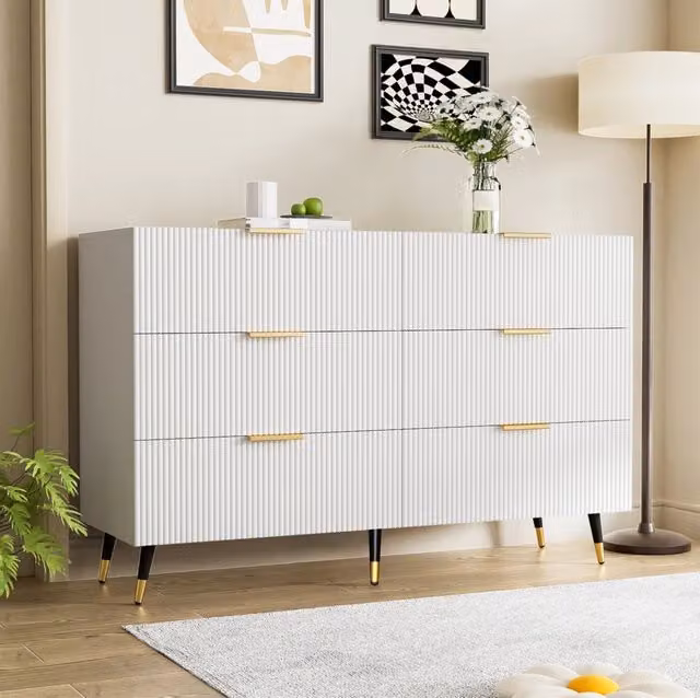 Credenza moderna MODFU bianca con dettagli oro in MDF, Larghezza: 120 cm