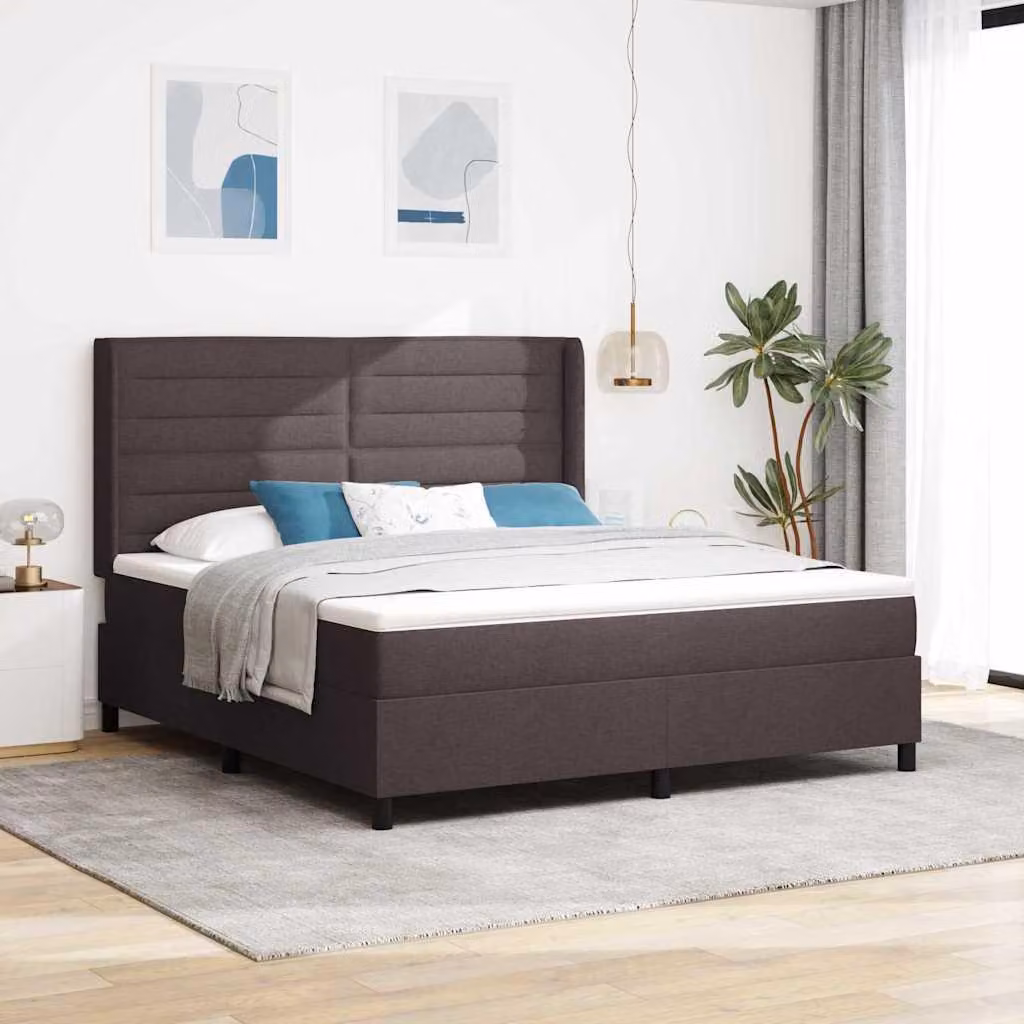Letto matrimoniale con boxspring e cuscini, colore marrone scuro, dimensioni 200 x 180 cm, rivestito in tessuto