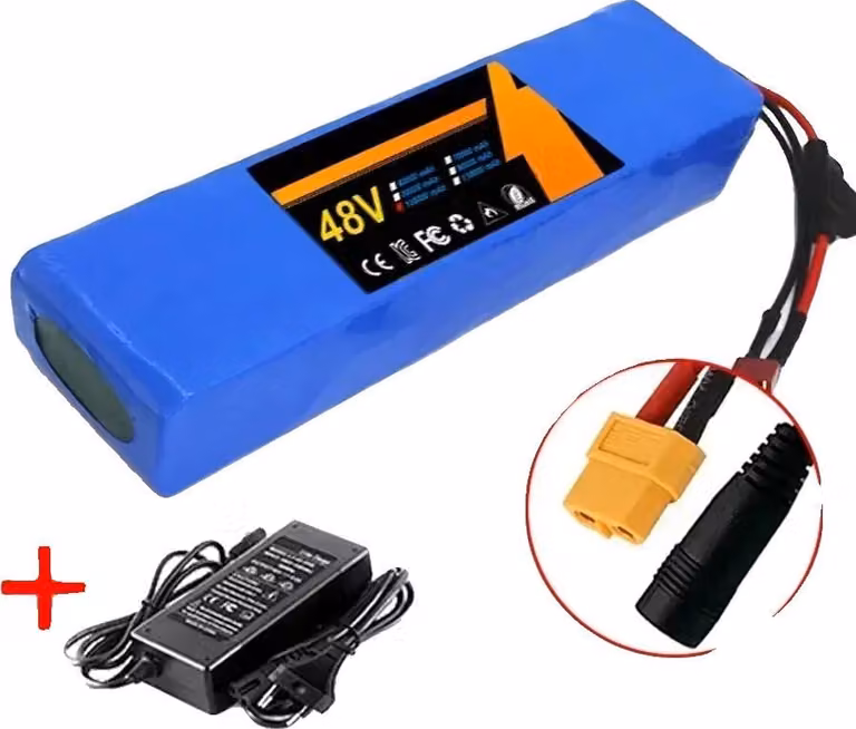 Batteria agli ioni di litio, alta capacità 100000mAh, con sistema di gestione della batteria (BMS) integrato, caricabatterie DC XT60