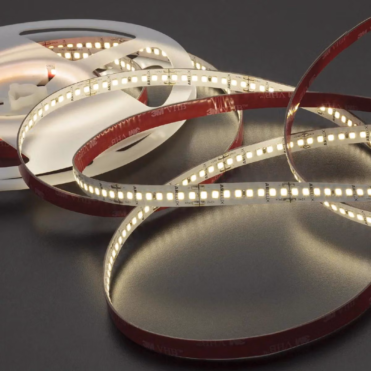 ARELUX XRIBO IP20, striscia LED, rola = 30 metri, 18W/metro, 192 LED/metro, 24V DC, indice di resa cromatica (CRI) 80, angolo di emissione > 115°, temperatura di colore 3000K